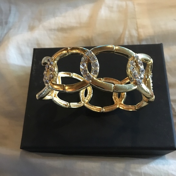 Fashion Fun Bangle - Picture 3 of 9